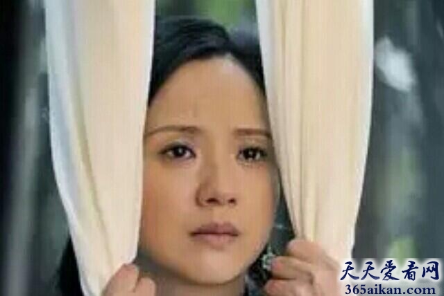 梦见陌生女人上吊是什么意思？