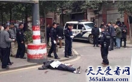 梦见警察杀人是什么意思？