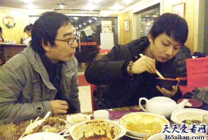 梦见同事请我吃饭.jpg