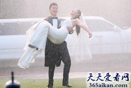 梦见结婚下雨好不好？梦见结婚下雨有什么寓意？