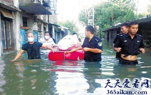 梦见洪水挡路有什么宜忌？梦见洪水挡路有什么寓意？