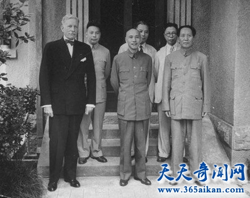 探索重庆和谈，蒋介石为何放走毛泽东！