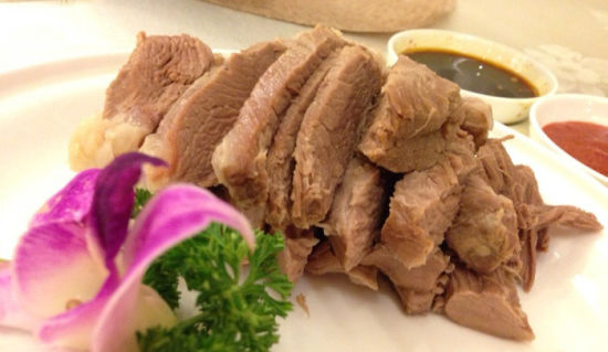 鄂伦春族的特色美食有哪些？