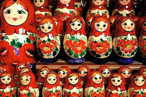 俄罗斯族的工艺品：套娃