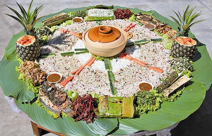 最原始的民族美食：景颇族手抓饭