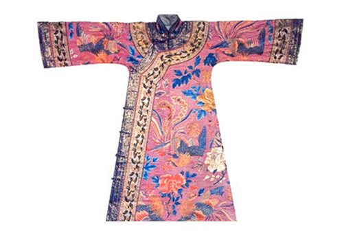 大清满族服饰是什么样的？