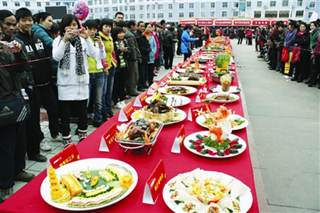 爱吃酸味的毛南族人：毛南族饮食介绍
