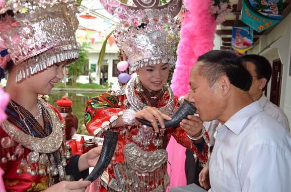 苗族是我国最古老的民族之一,苗族的风俗习惯有哪些？