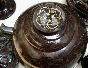 普米族的传统工艺品——漆器