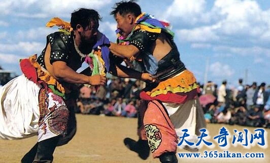 内蒙古那达慕的来历和习俗是怎么样的？