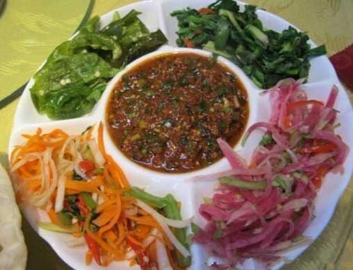 锡伯族饮食文化和民族传统