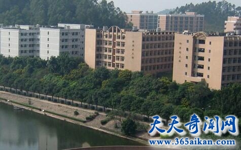 广州番禺职业技术学院1.jpg