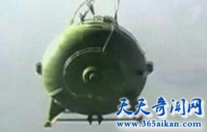 真空炸弹2.jpg