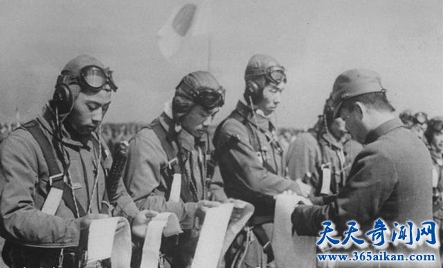 不作死就不会死，探索变态的日本神风特攻队是真的自愿送死的吗？