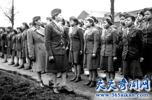 不比男人差的美国女兵，美国娘子军的中国征途！
