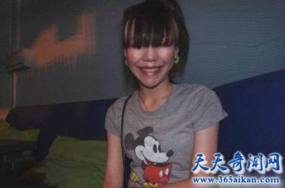吴莫愁生活照.jpg