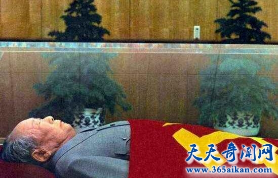 揭秘毛泽东的遗体为什么不能活化火化