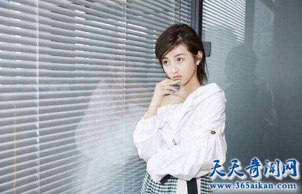 张子枫1.jpg