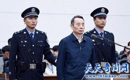 蒋洁敏受审.jpg