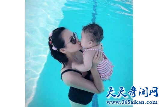 章子怡女儿