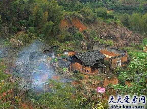 世界上最恐怖的僵尸村，全村人都是僵尸！