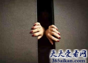 电梯.jpg