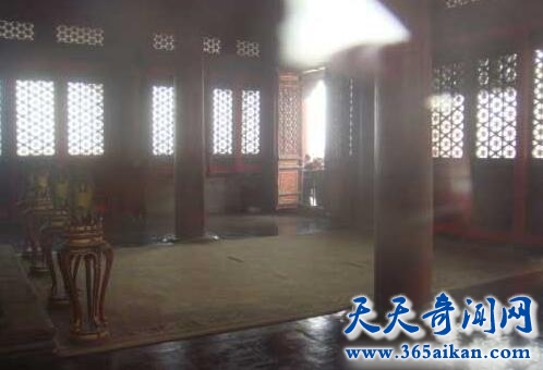 故宫多次闹鬼2.jpg