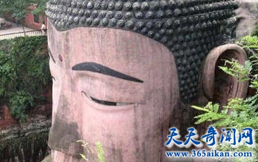 乐山大佛2.jpg
