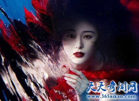 美轮美奂的红衣女鬼图片！