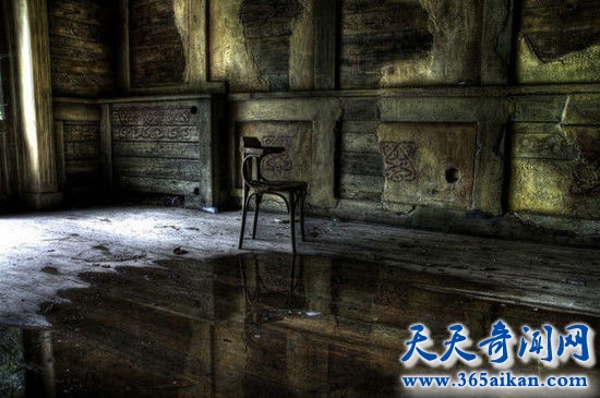 世界上最具特色的餐厅，幽灵餐厅吸血鬼坐台！
