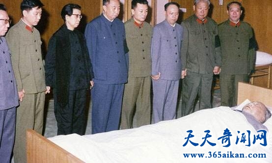 毛主席水晶棺