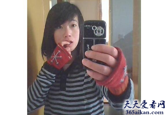 慈溪职高摸奶门.jpg