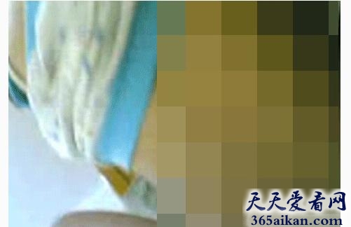 酒瓶门2.jpg
