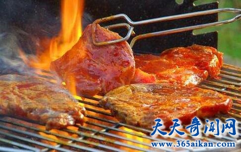 上海女子水中探险感染寄生虫，腿部挖出活虫！