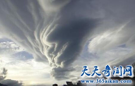 令人惊艳的地震云图片，地震云预测地震来袭！