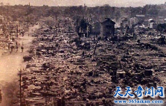 世界上第一颗原子弹爆炸，绝密档案只有12个人知道！
