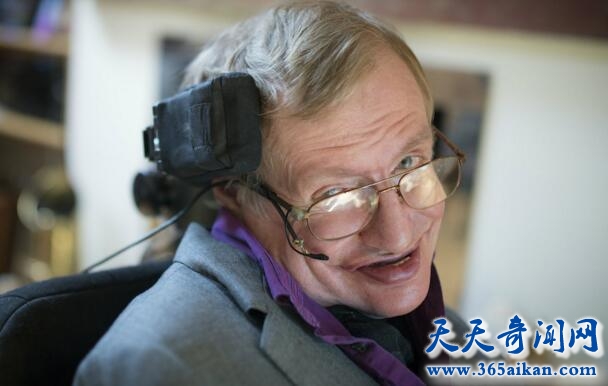 揭秘霍金究竟知道什么？随著名物理学家霍金一起去遨游宇宙吧！