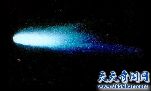 哈雷彗星绕太阳运行的周期是怎么样的？