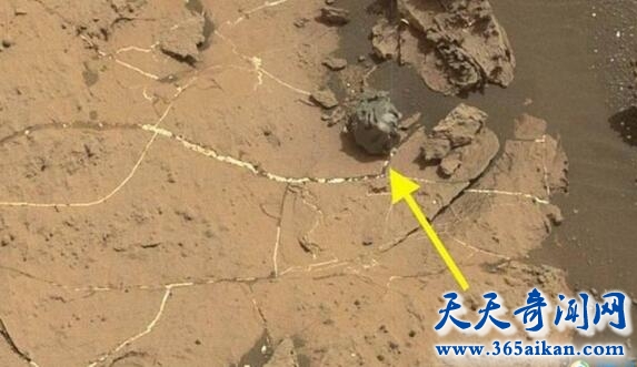 好奇号发现火星神秘陨石
