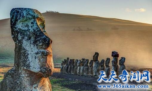 复活节岛石像3.jpg