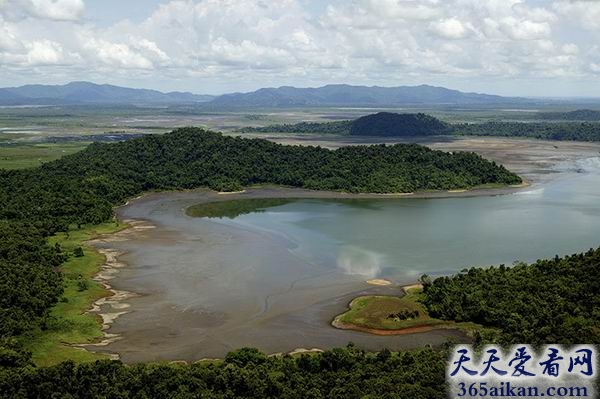 世界最高的岛屿是哪个？世界最高的岛屿图片赏析