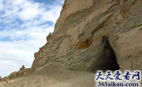 青藏高原下面有地下世界吗？探索青藏高原地底神秘世界
