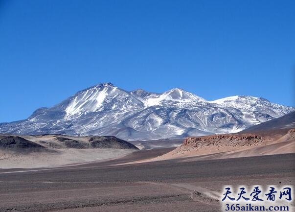 世界上最高的活火山：奥霍斯德尔萨拉多山