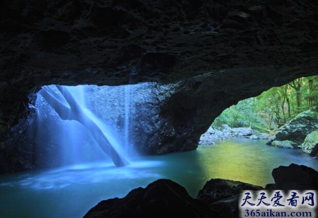 探索神秘莫测的“卡什库拉克”洞穴，人类的禁足之地