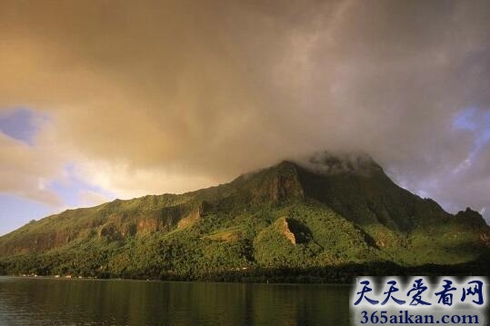 世界上最恐怖的岛屿，太平洋上神秘吃人孤岛