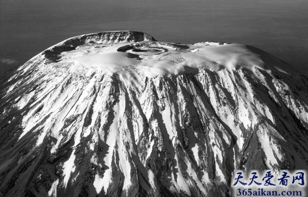 非洲第一高峰：乞力马扎罗山